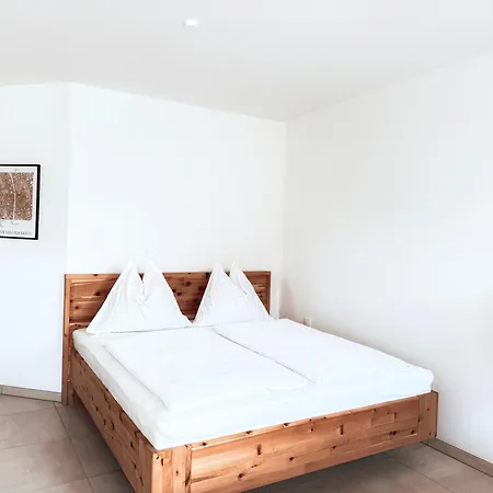 Apartment Gluecksmoment Mit Balkon In *