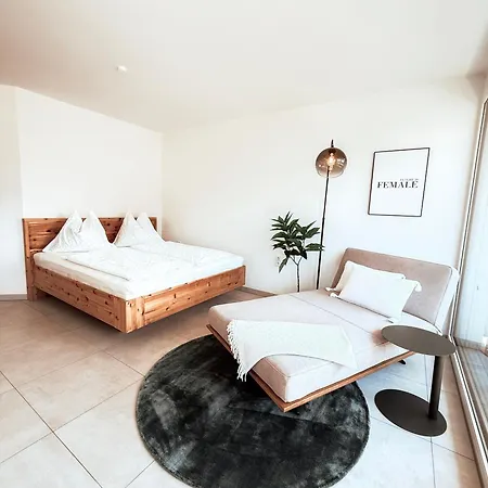 Apartment Gluecksmoment Mit Balkon In Graz