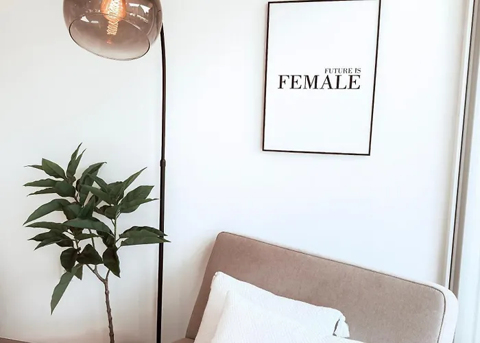 Gluecksmoment Mit Balkon In *