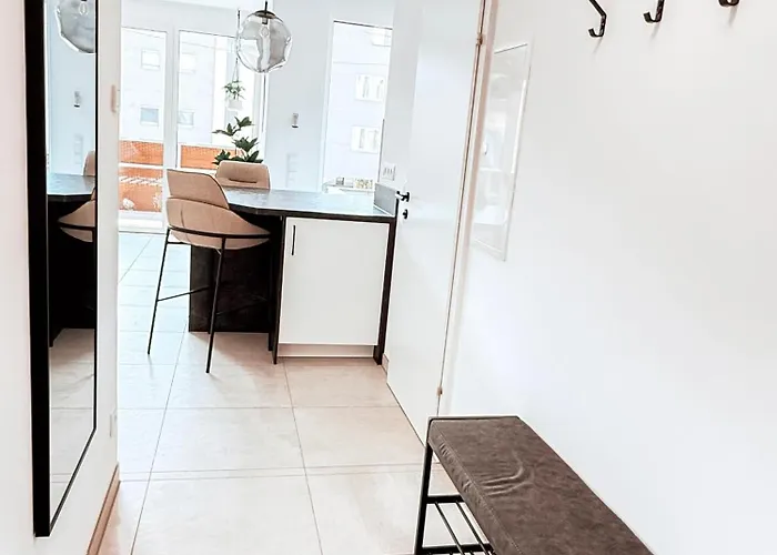 Apartment Gluecksmoment Mit Balkon In Graz